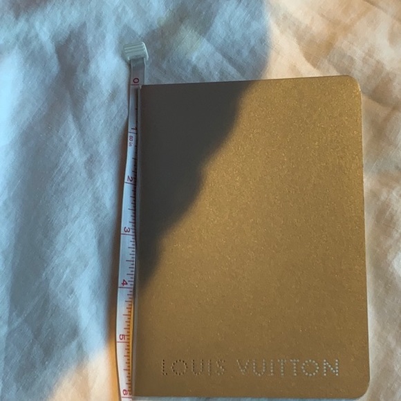 Louis Vuitton look book catalogue - Picture 6 of 8